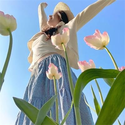玛丽恩·瓦科特 照片